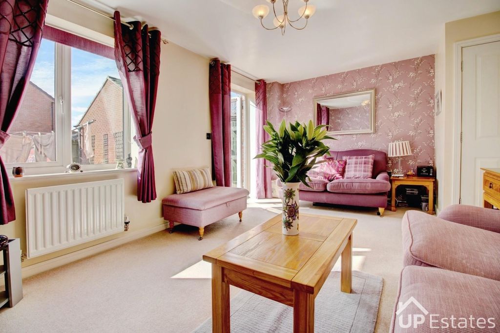 Property photo 3 of 23