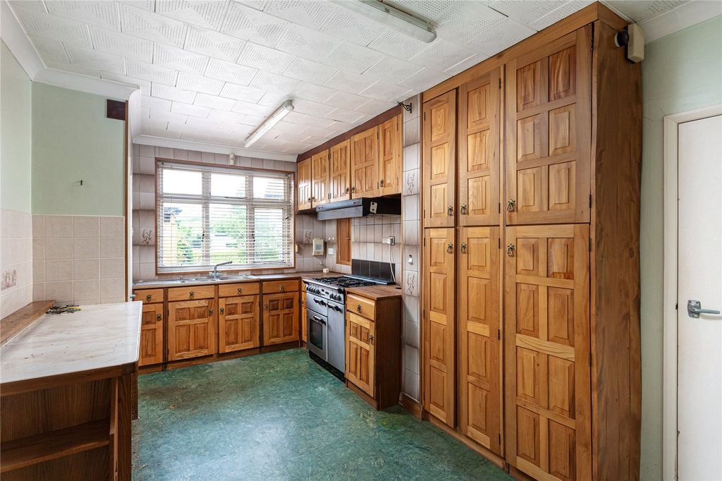 Property photo 2 of 18 Photo