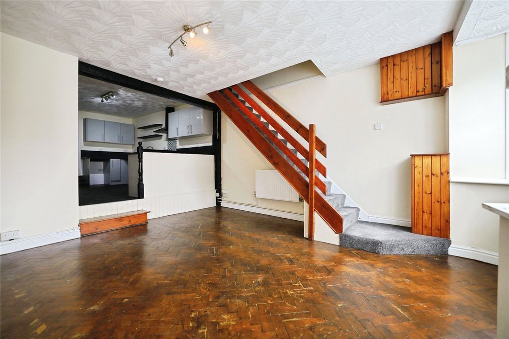 Property photo 3 of 16 Picture No. 05