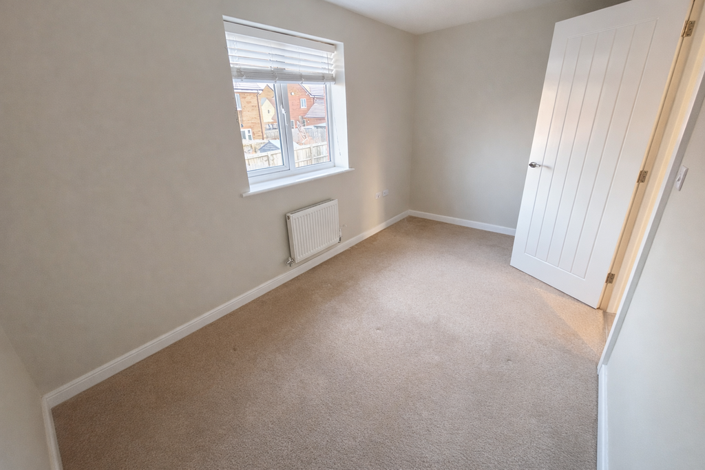 Property photo 3 of 8 Photo 7