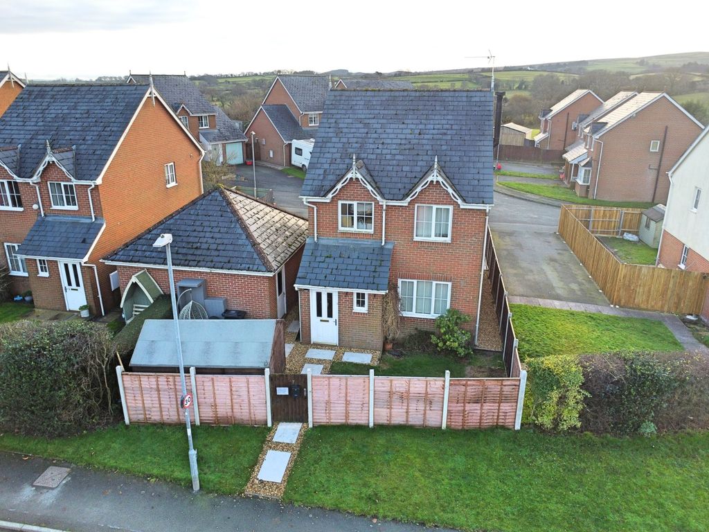 Property photo 1 of 23 Picture No. 28