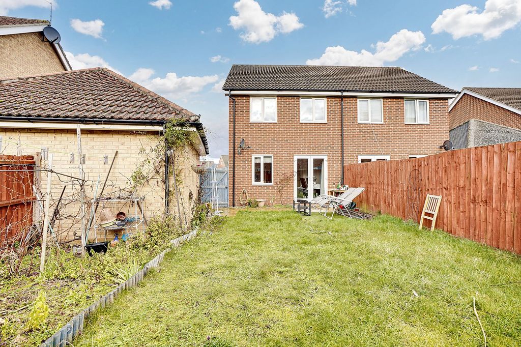 Property photo 2 of 11