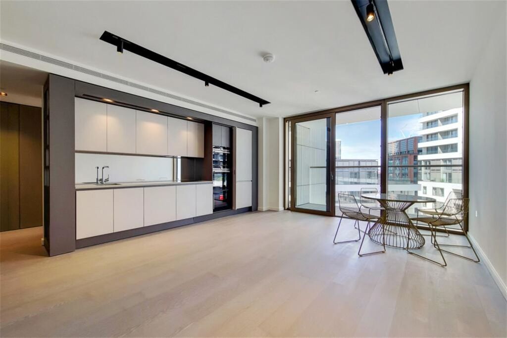 Property photo 1 of 14 Reception