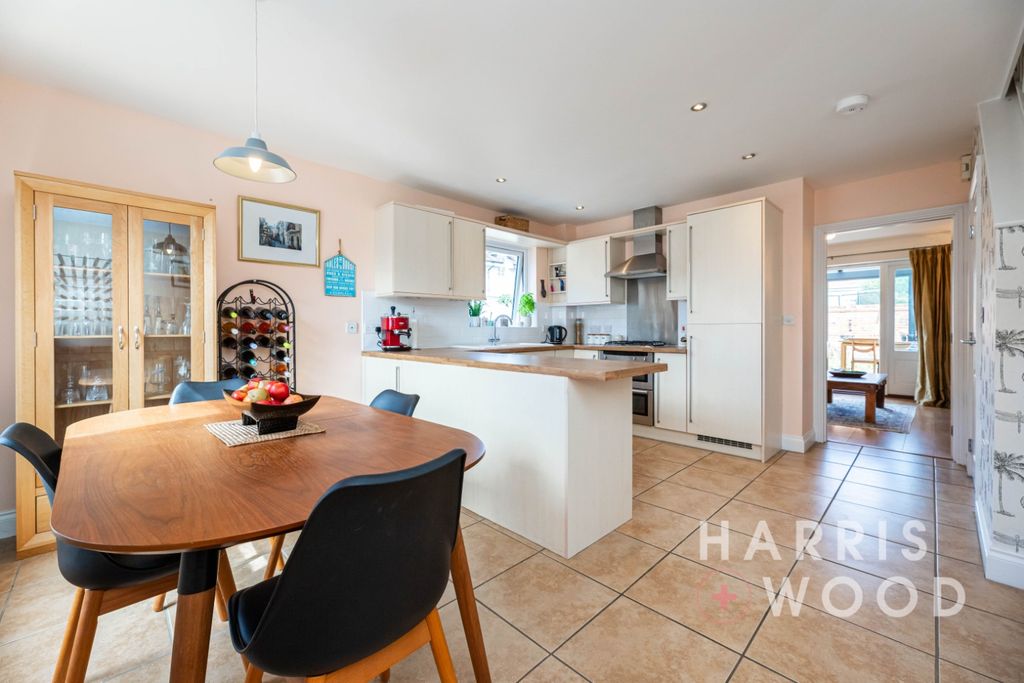 Property photo 2 of 44 4051694