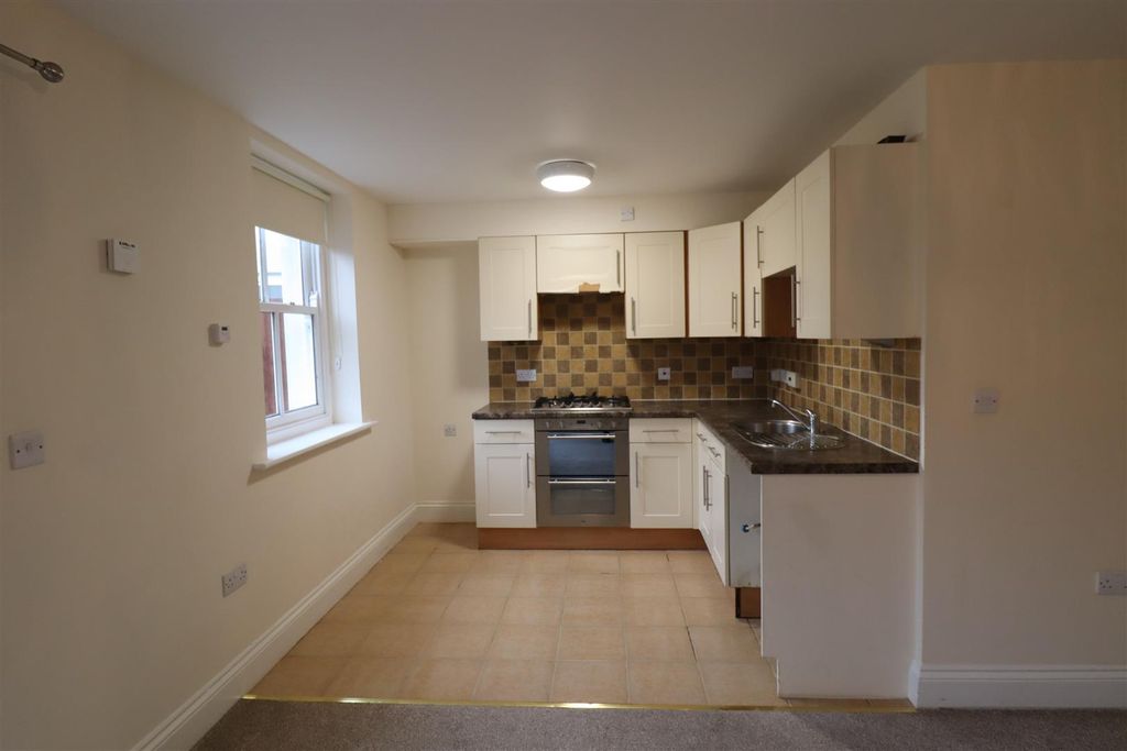 Property photo 2 of 9 Img_5859.Jpg