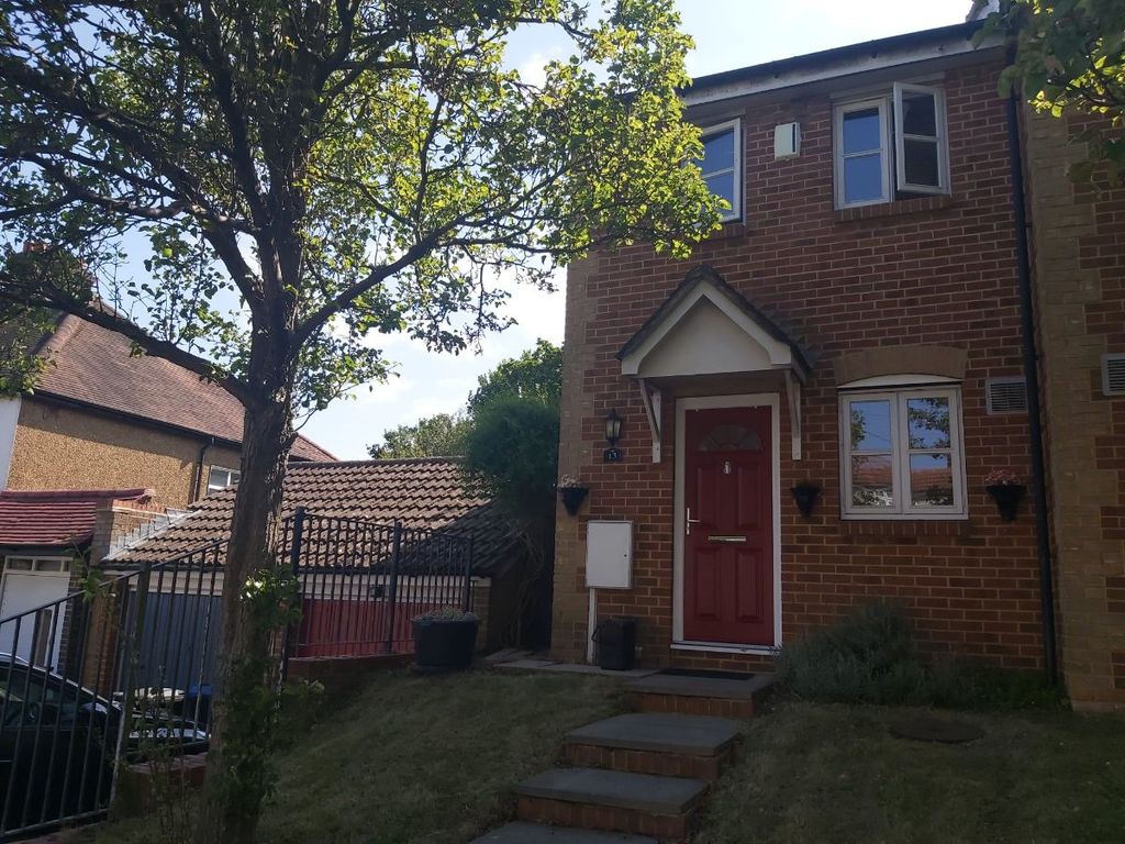 Property photo 2 of 17