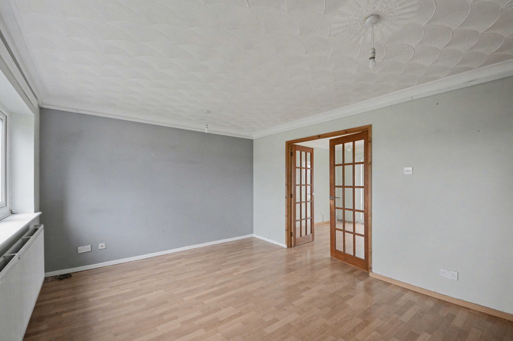 Property photo 2 of 17 24 Knowles Avenue, Warboys, Huntingdon, Cambridgeshire, Pe28 2st