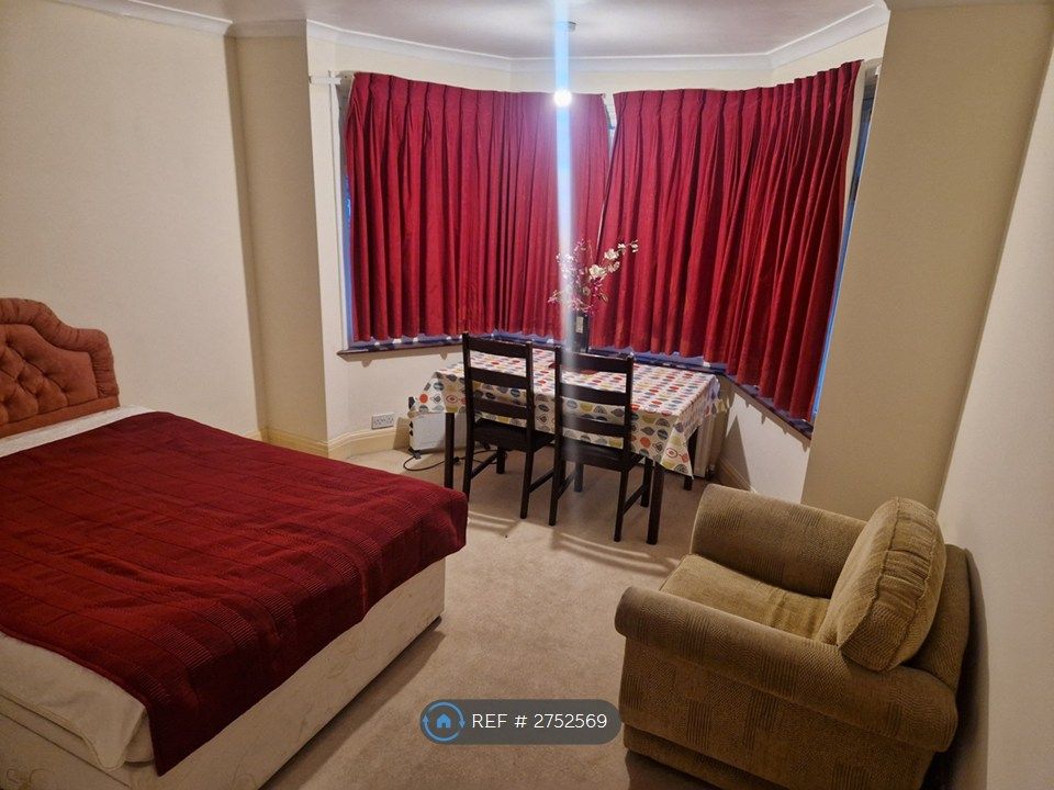 Property photo 2 of 5