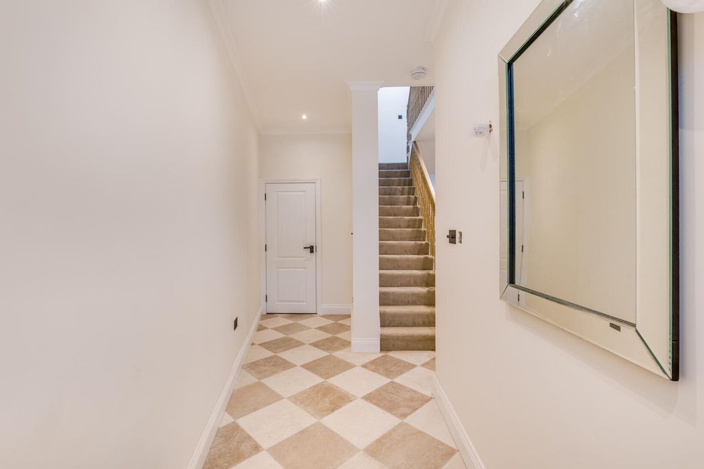 Property photo 3 of 15 Hallway