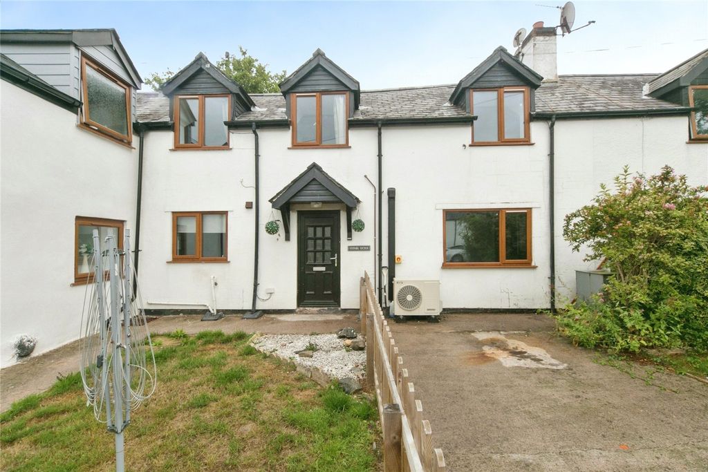 Property photo 1 of 18 Front