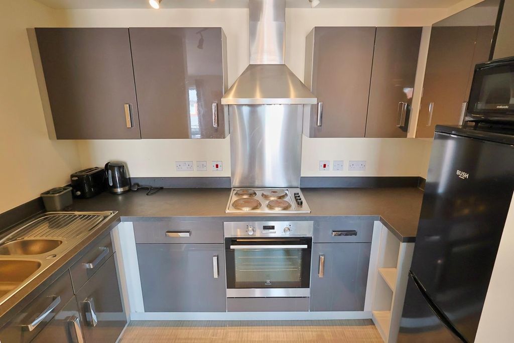 Property photo 3 of 5 Kitchen