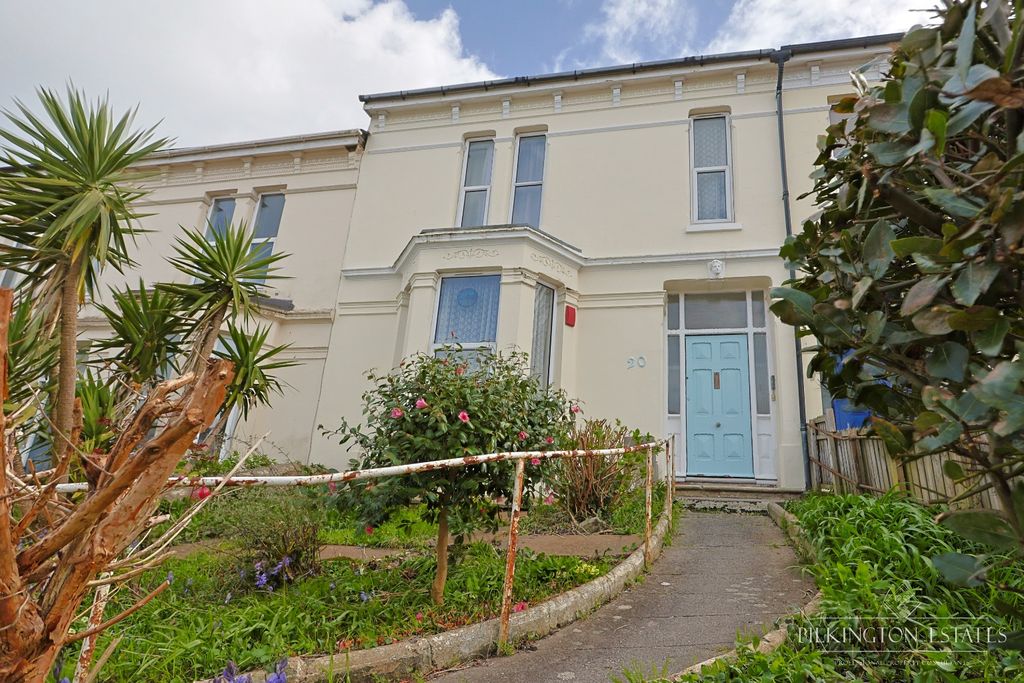 Property photo 1 of 18 4885920