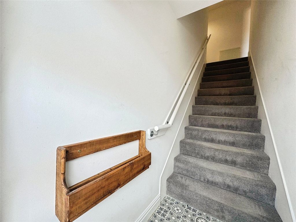 Additional image 10 of 2 bed flat for saleGibson Drive, Bracknell, Berkshire RG12
