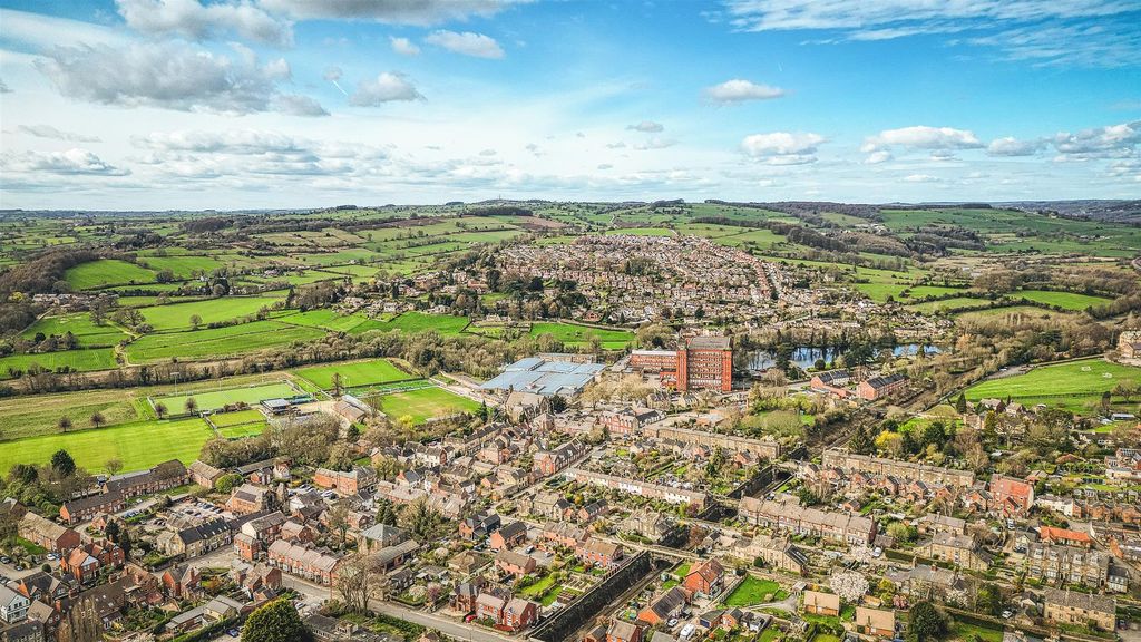 Property photo 3 of 23 Albert 6.Jpg