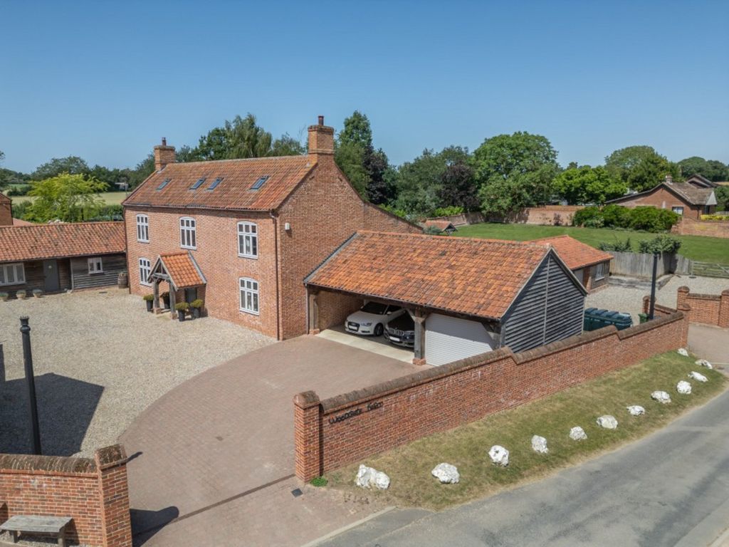 Property photo 1 of 37