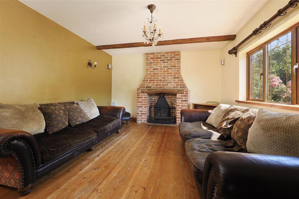 Property photo 3 of 19