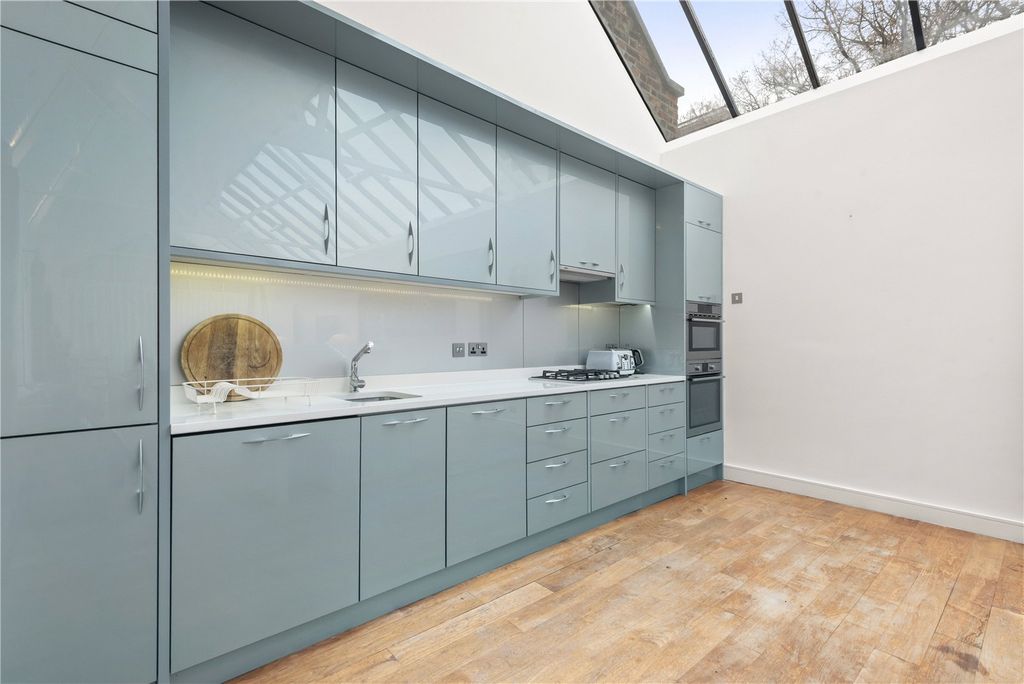 Property photo 3 of 20 Picture No. 29