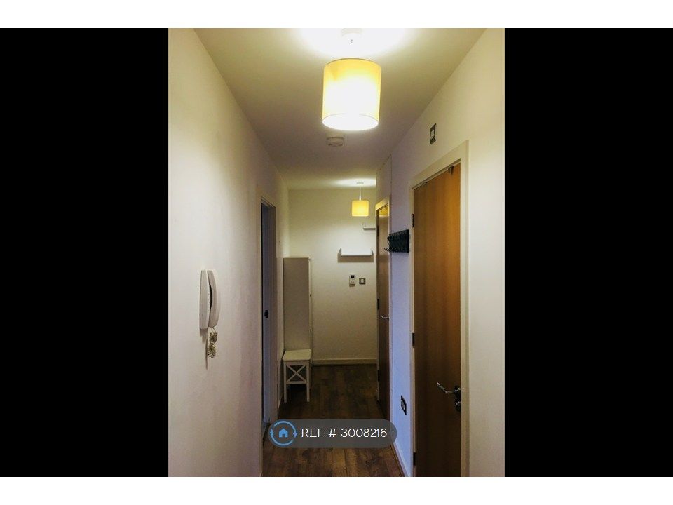 Property photo 3 of 24 Hallway