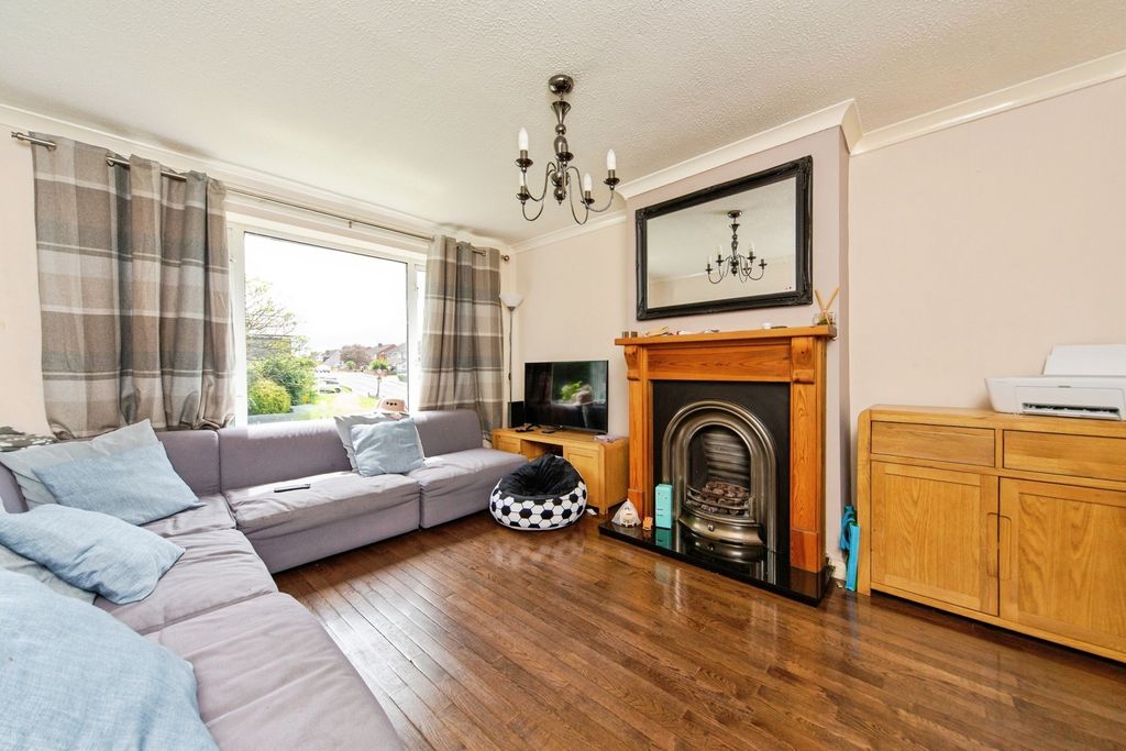 Property photo 3 of 12 Pbox-Img.Jpg