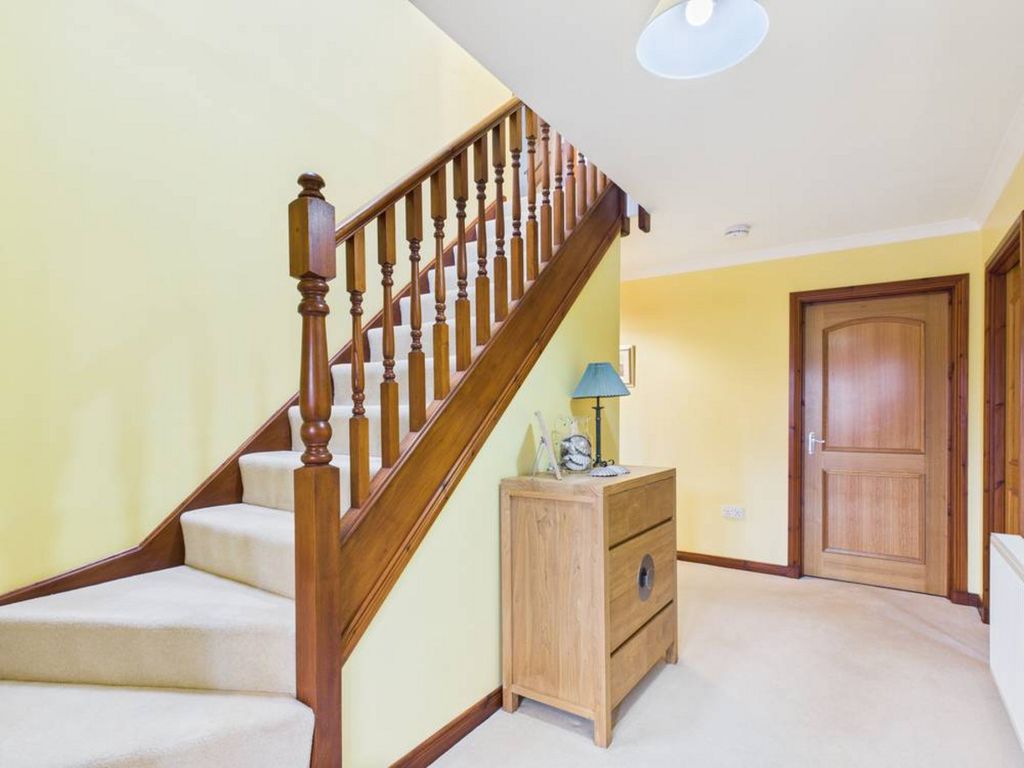 Property photo 2 of 39