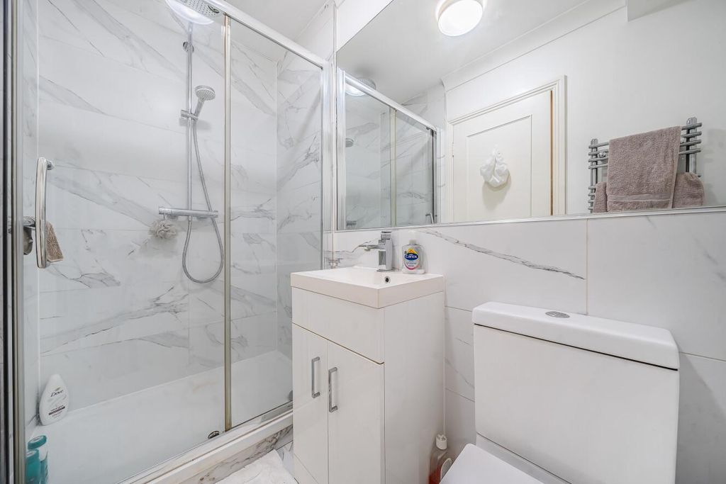 Property photo 3 of 12 Picture 3