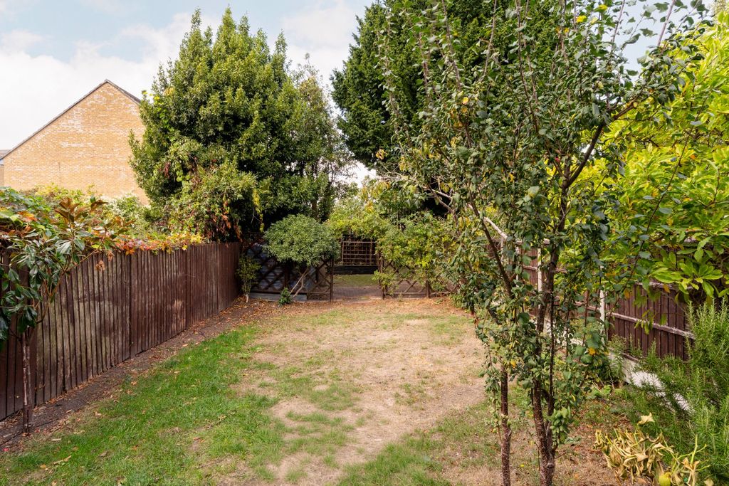 Property photo 3 of 47 Picture No. 19