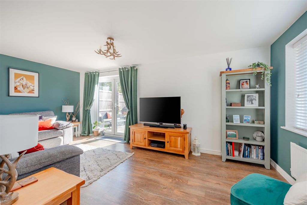 Property photo 3 of 24