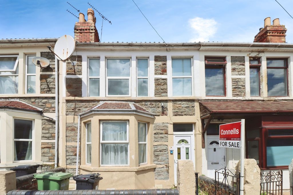 Property photo 1 of 17