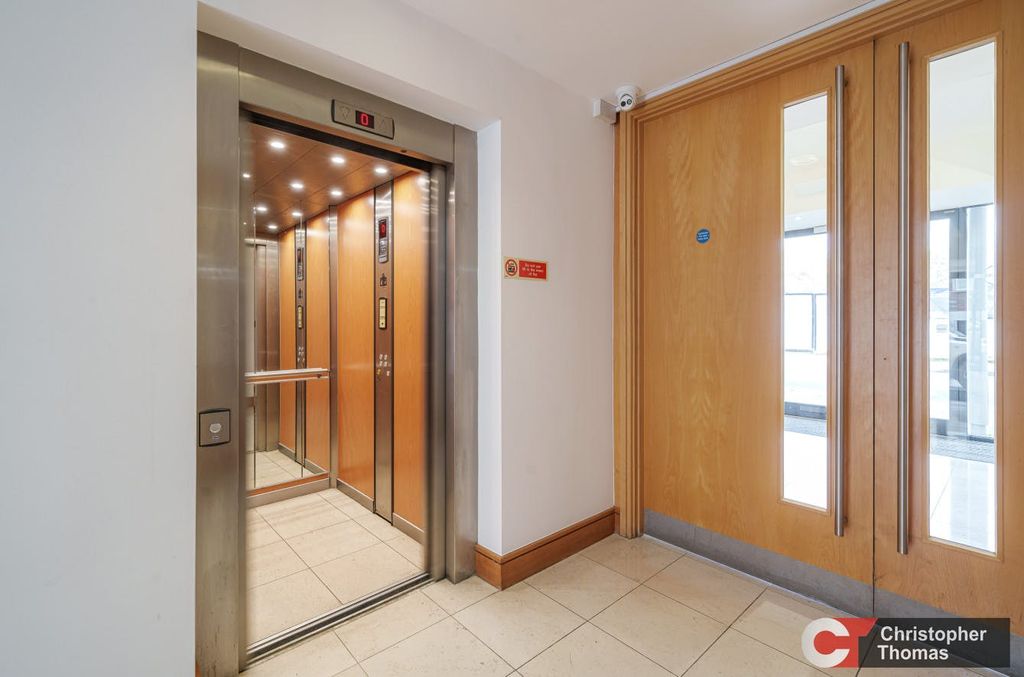 Property photo 2 of 10 E46811F293d54c19Acaa43De2Deab188.Jpg