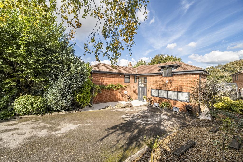 Property photo 2 of 36 Front View