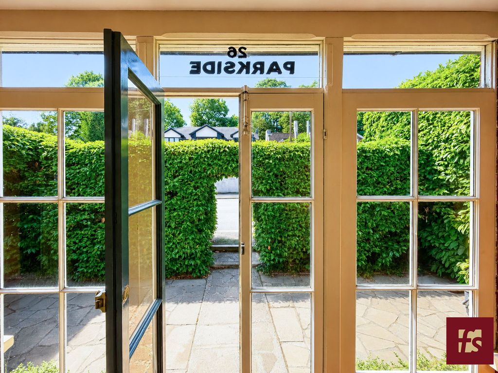 Property photo 2 of 48