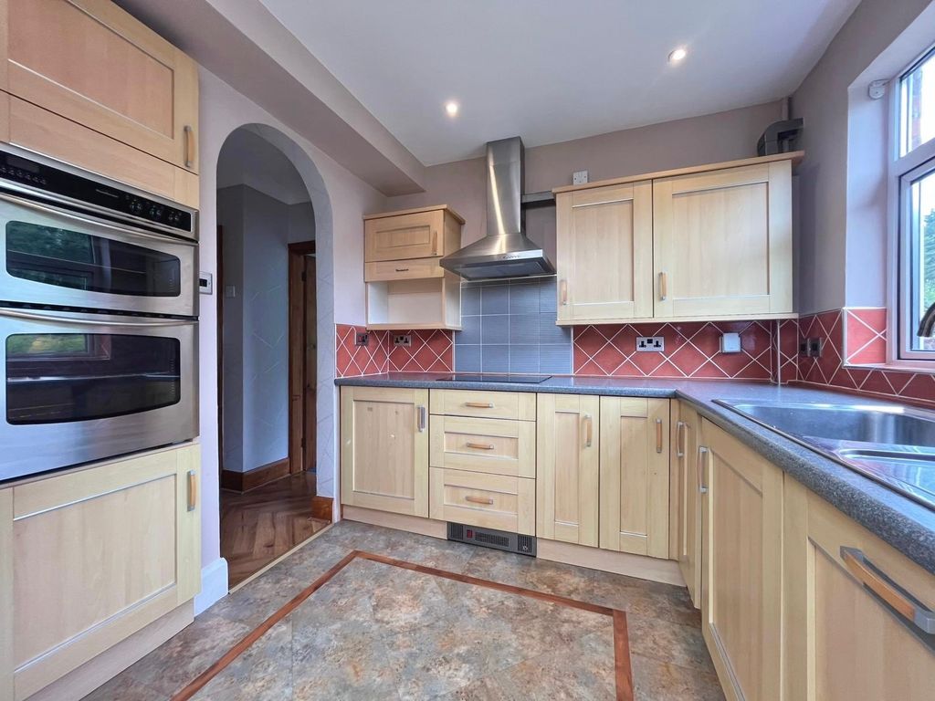 Property photo 2 of 21 Picture No. 35