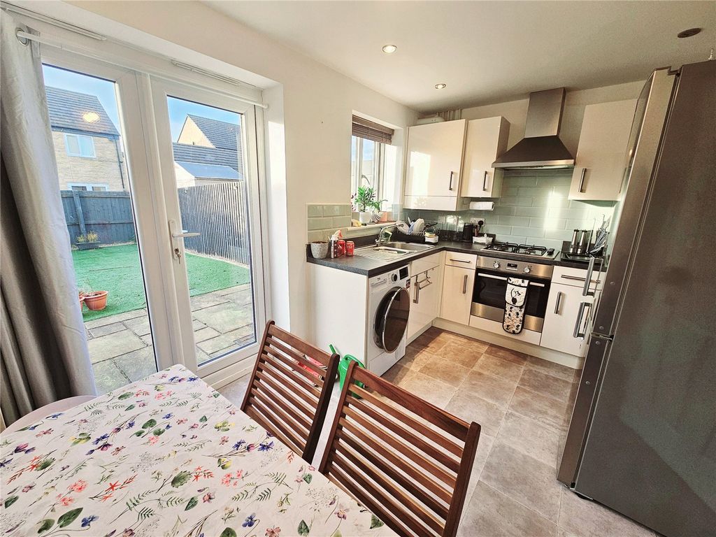 Property photo 3 of 11 Picture No. 05