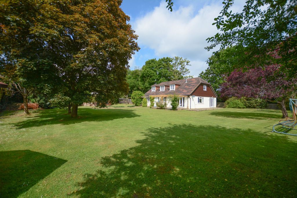 Property photo 1 of 31