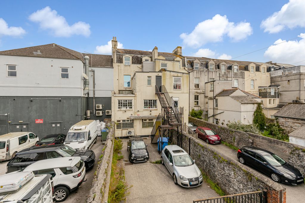 Property photo 3 of 17 34 Mutley Plain, Plymouth, Pl4 6Ld