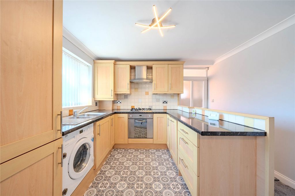 Property photo 3 of 13 Picture No. 02