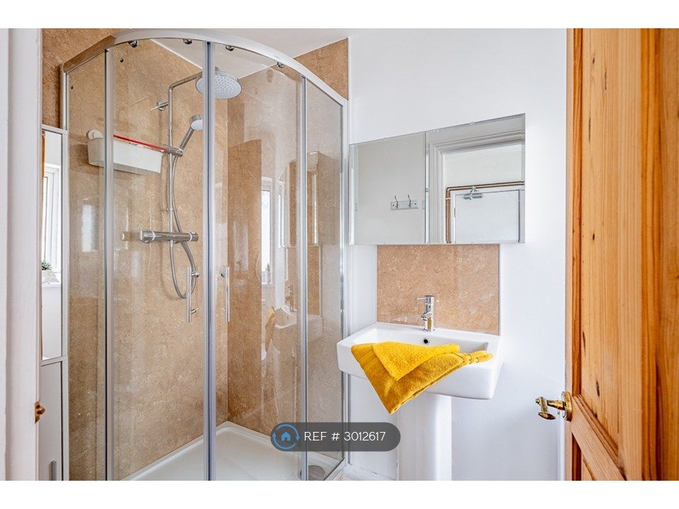 Property photo 3 of 8 Shower Room