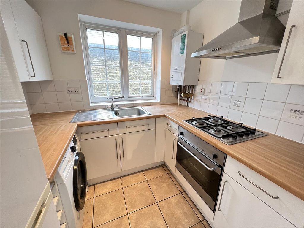Property photo 2 of 5 Picture No. 05
