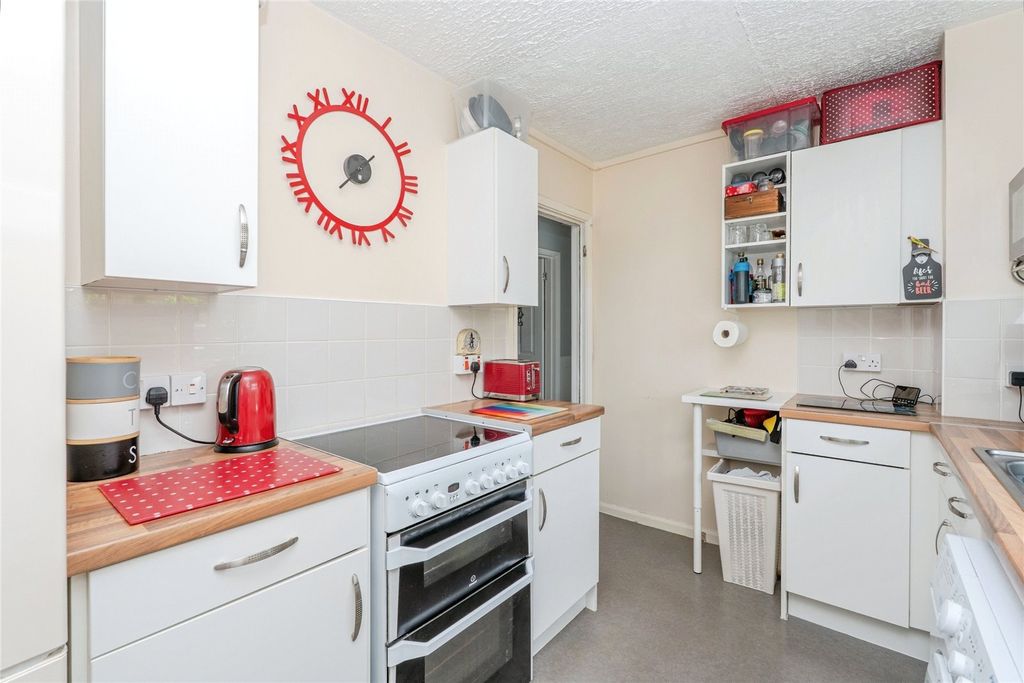 Property photo 3 of 14 Picture No. 25
