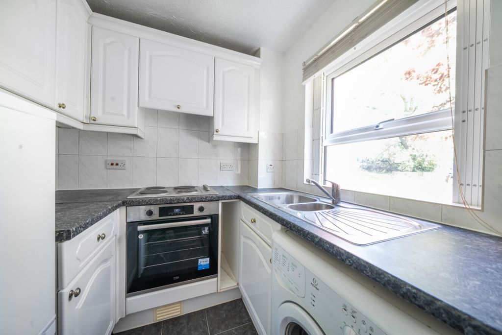 Property photo 2 of 7 1133195 (2)E