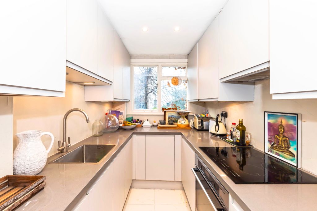 Property photo 3 of 6