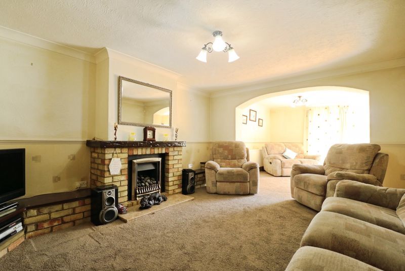 Property photo 3 of 21 Photo 6