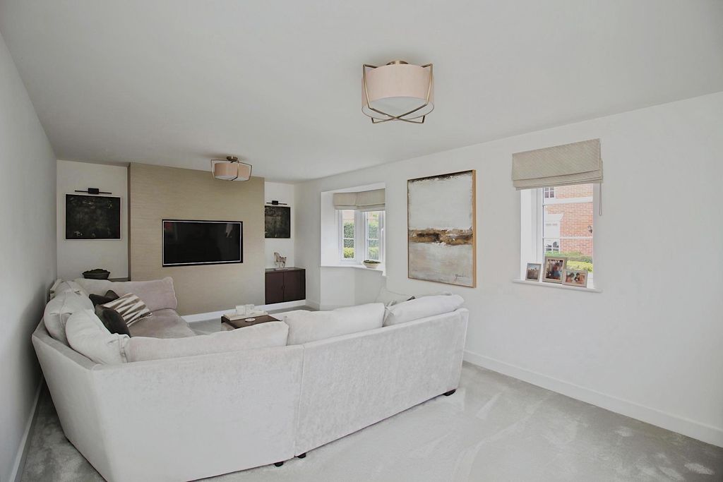 Property photo 3 of 29