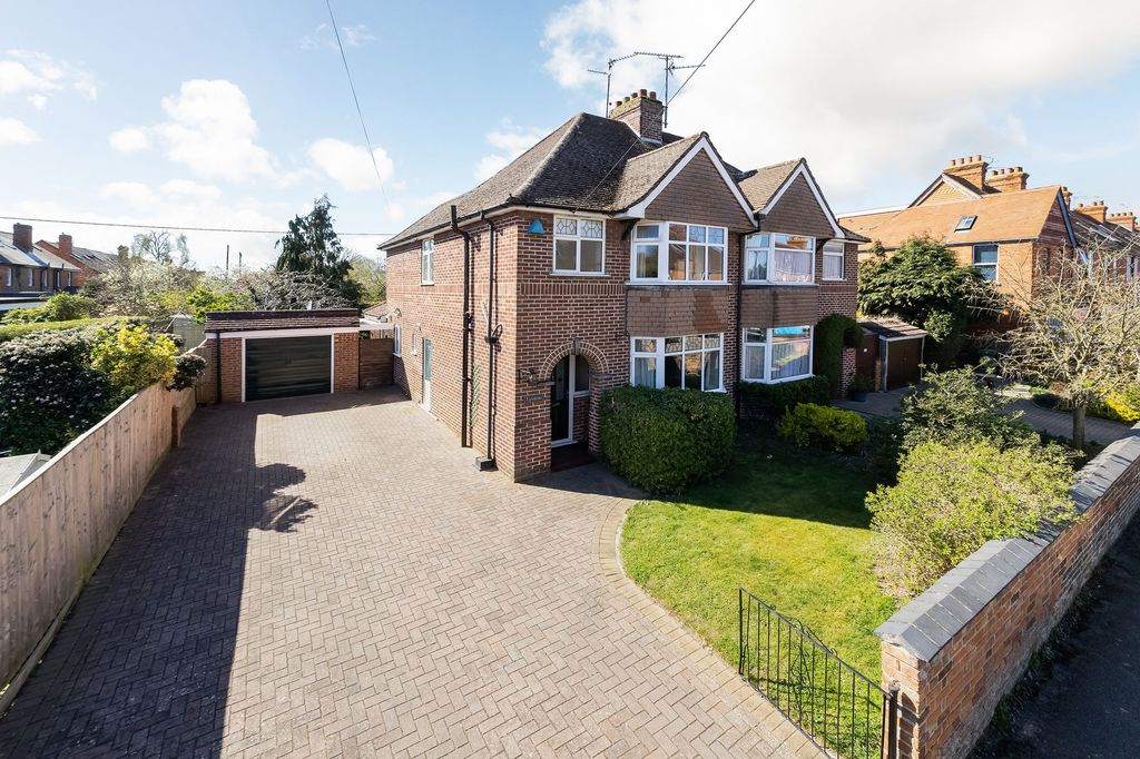 Property photo 1 of 16