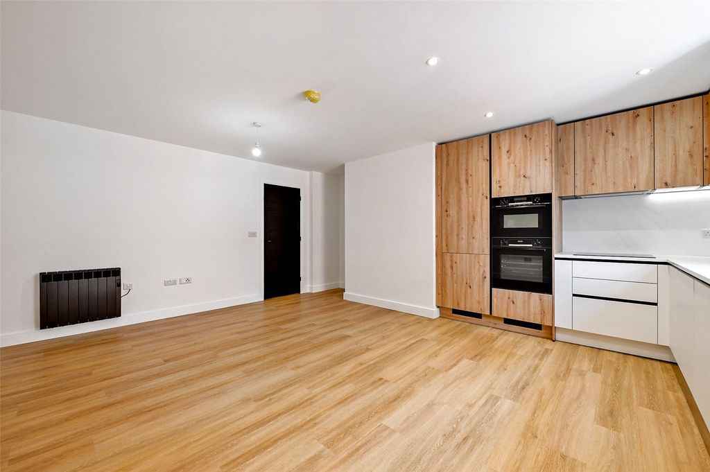Property photo 2 of 7 Picture No. 03