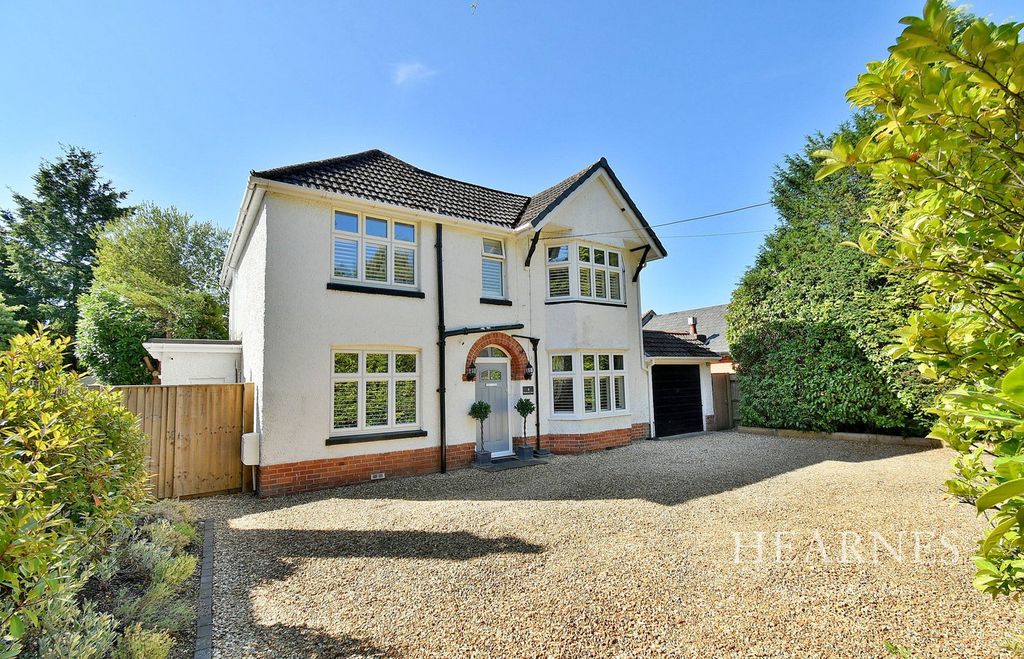 Property photo 1 of 28