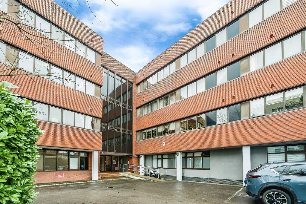 Property photo 1 of 14