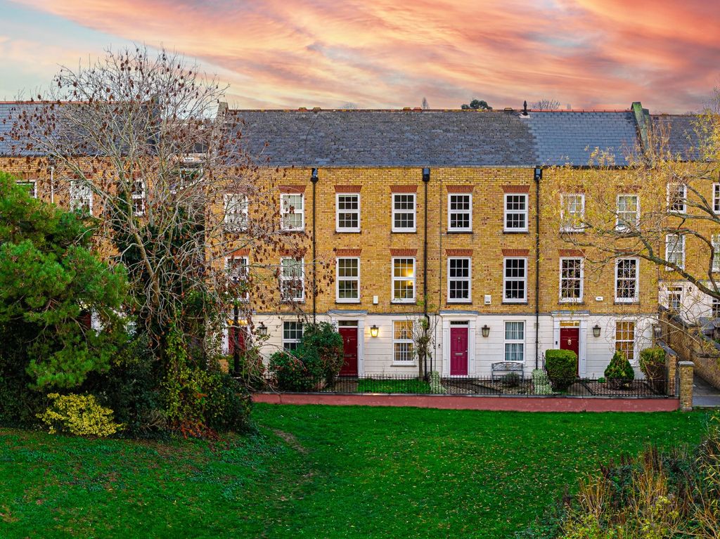 Property photo 1 of 32 Picture No. 32