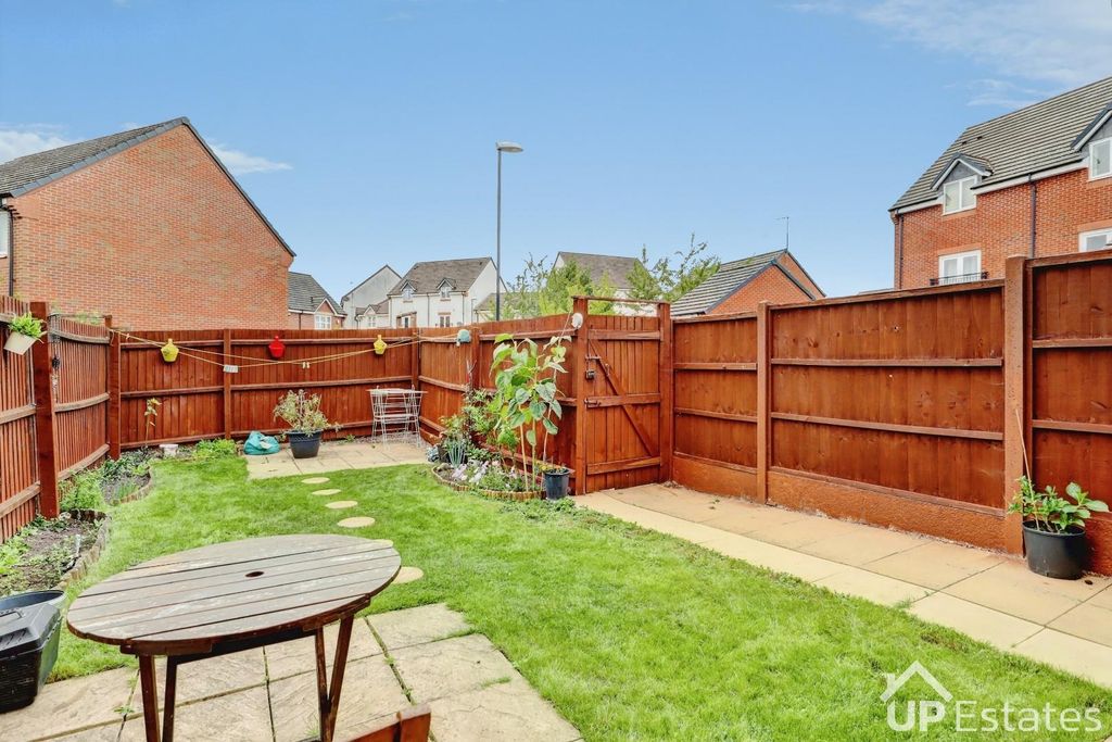 Property photo 2 of 18