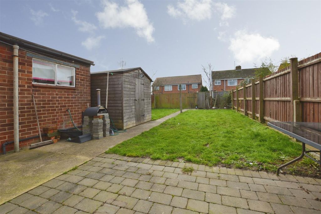 Property photo 2 of 18 Rear